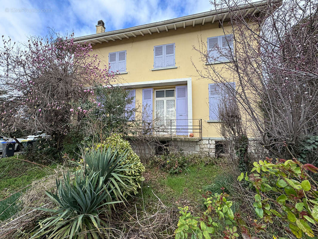 Maison à SAINT-MARCEL-LES-VALENCE