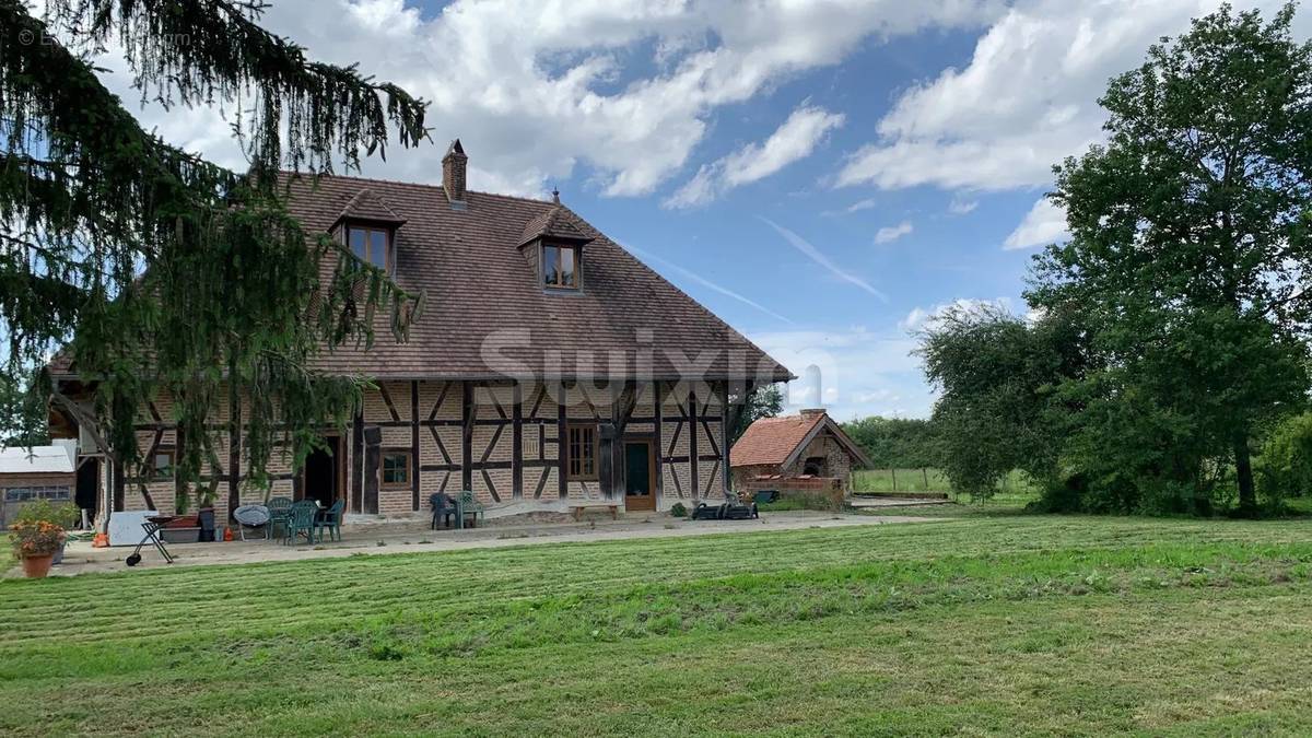 Maison à SAINT-GERMAIN-DU-BOIS