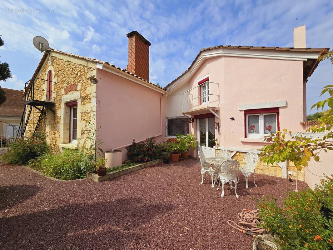 Maison à MAURENS