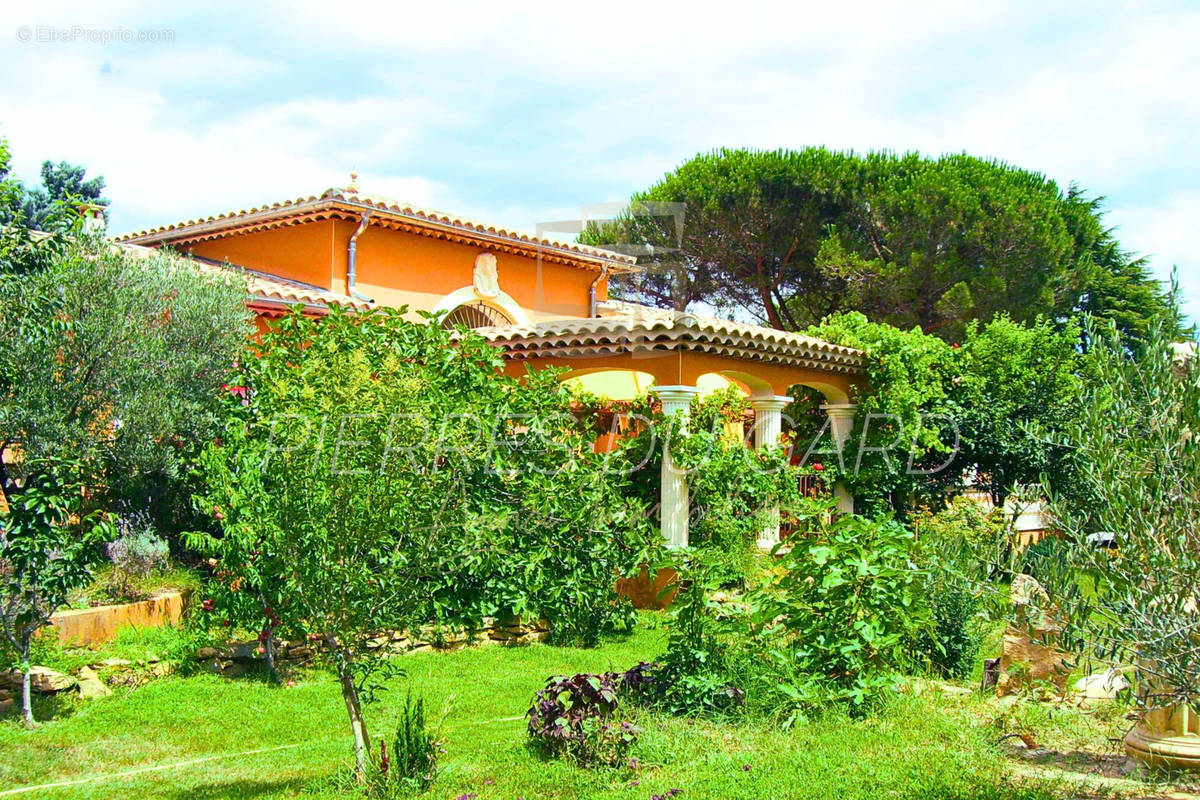 Maison à TRESQUES