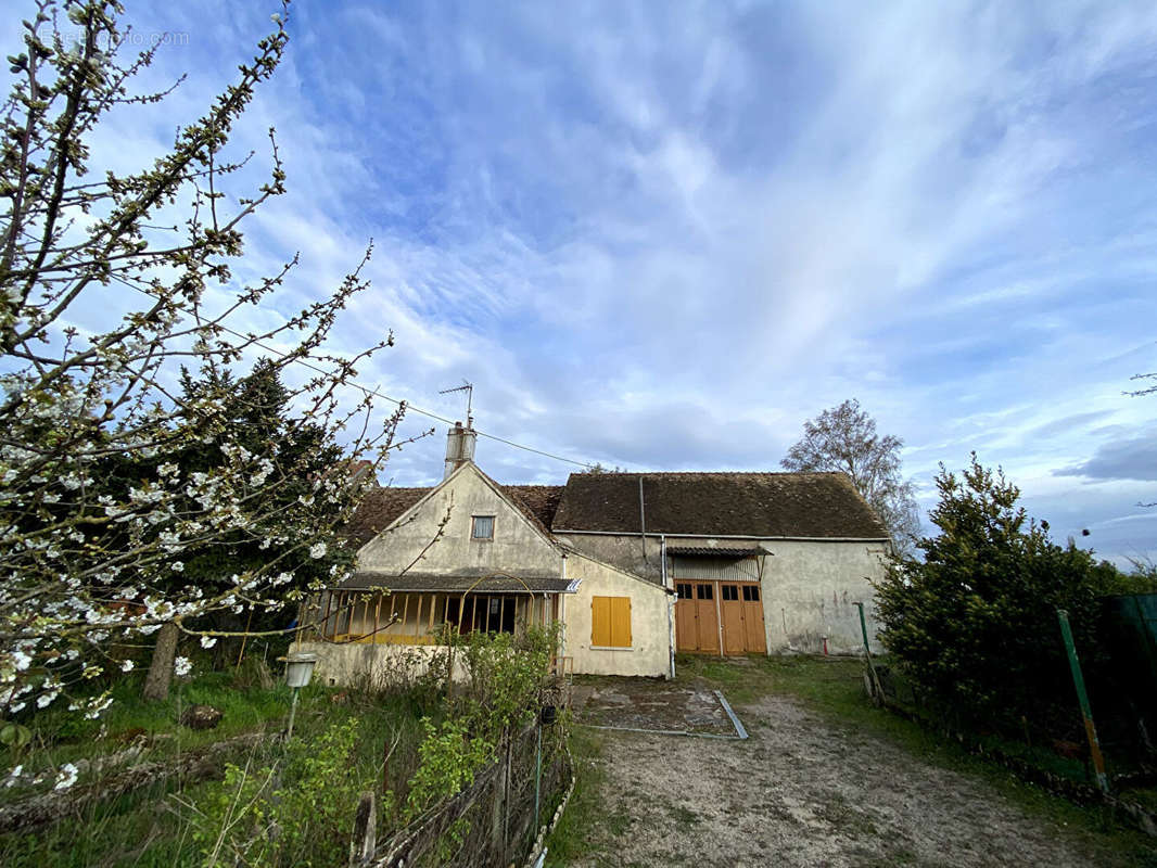 Maison à VILLERMAIN