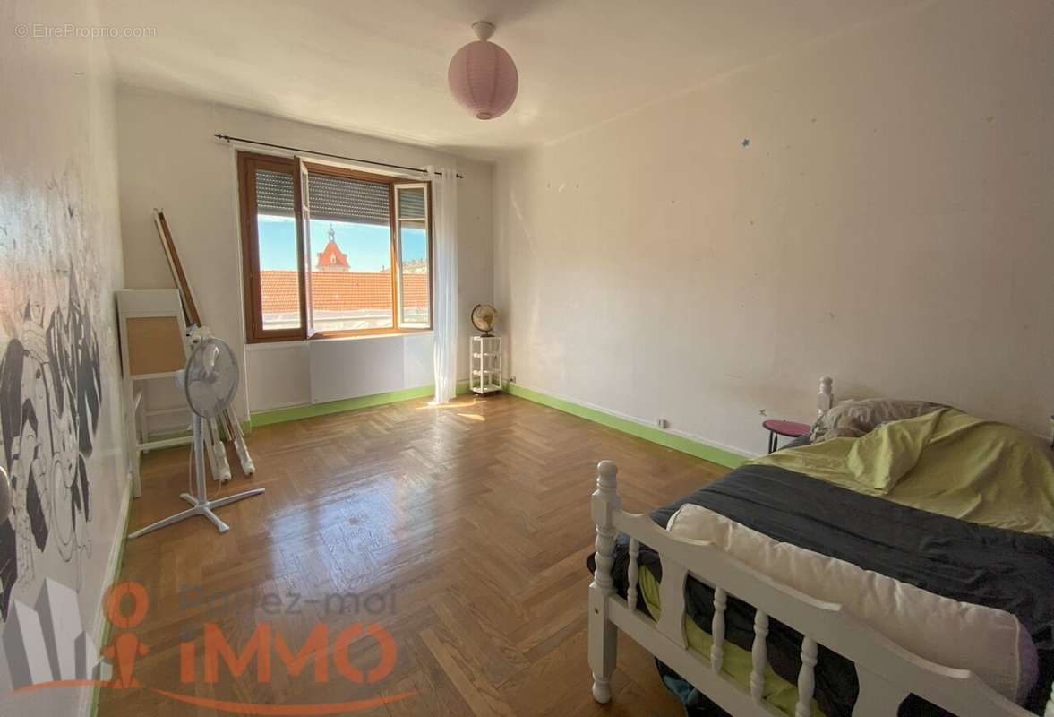 Appartement à LYON-4E