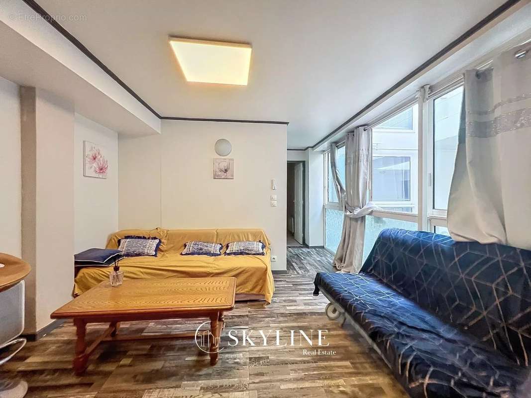 Appartement à MARSEILLE-1E