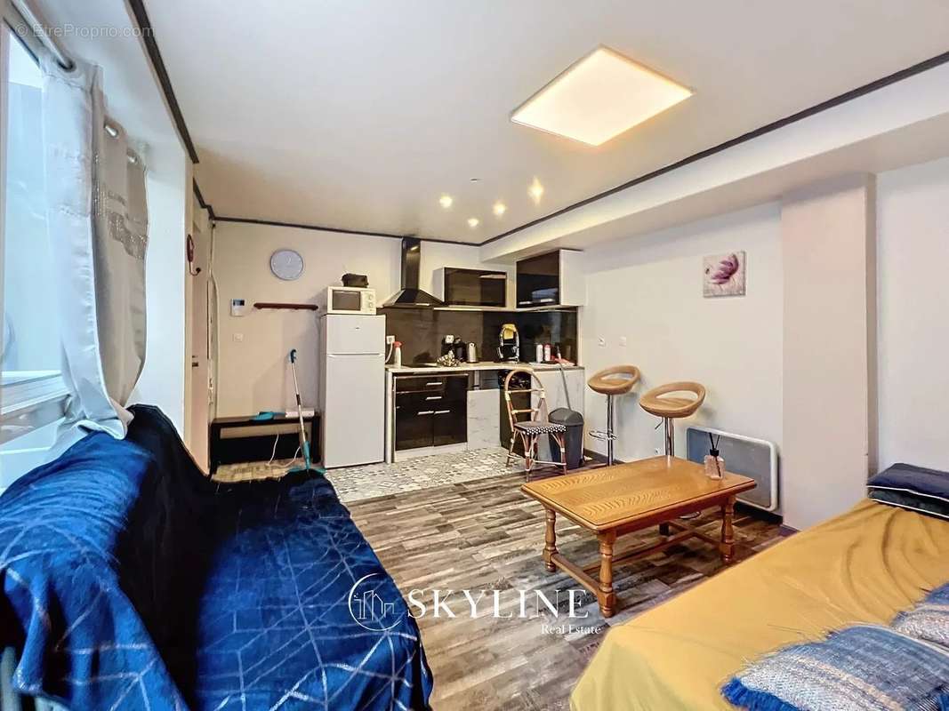 Appartement à MARSEILLE-1E