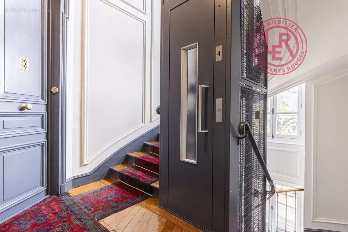 Appartement à PARIS-4E