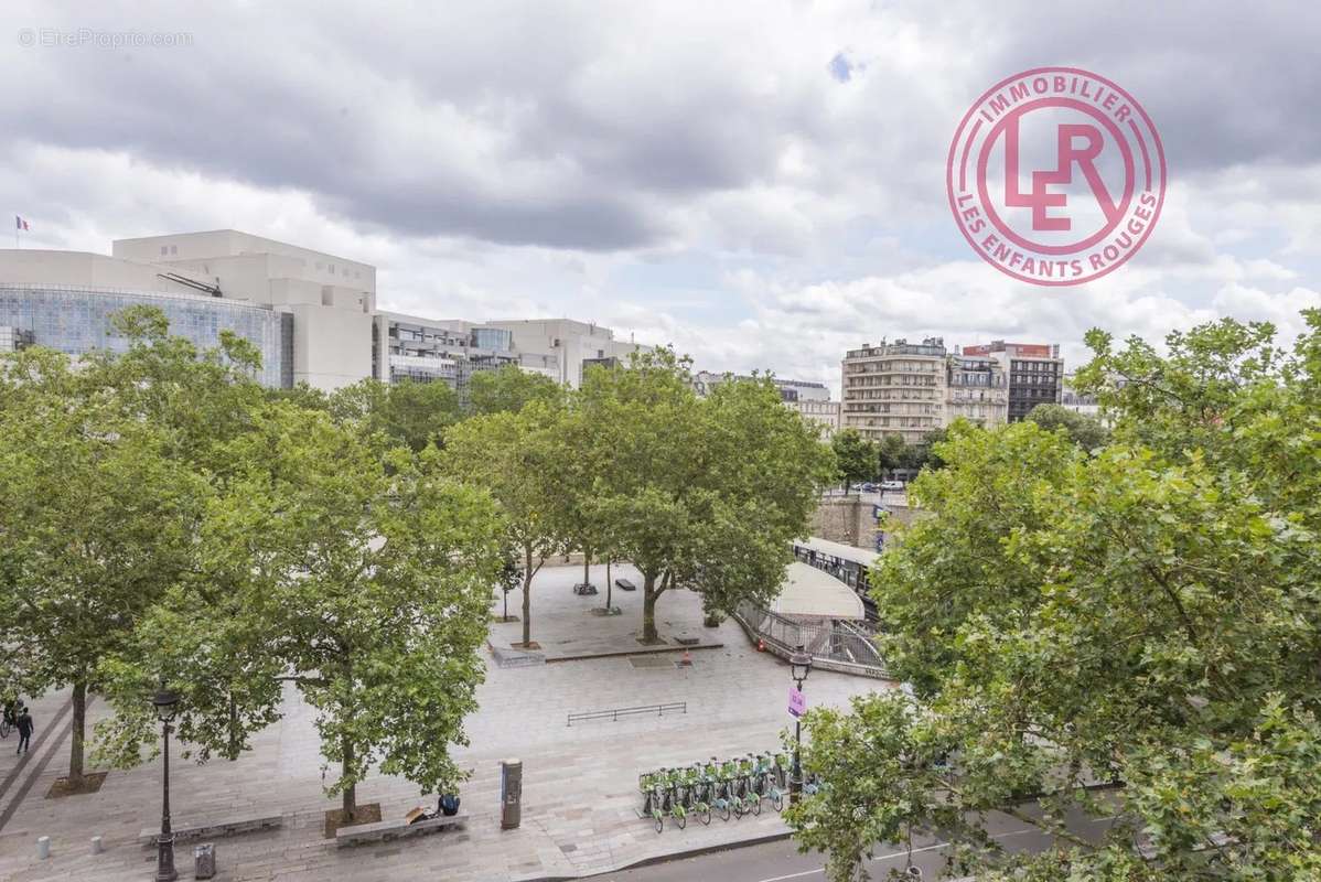 Appartement à PARIS-4E