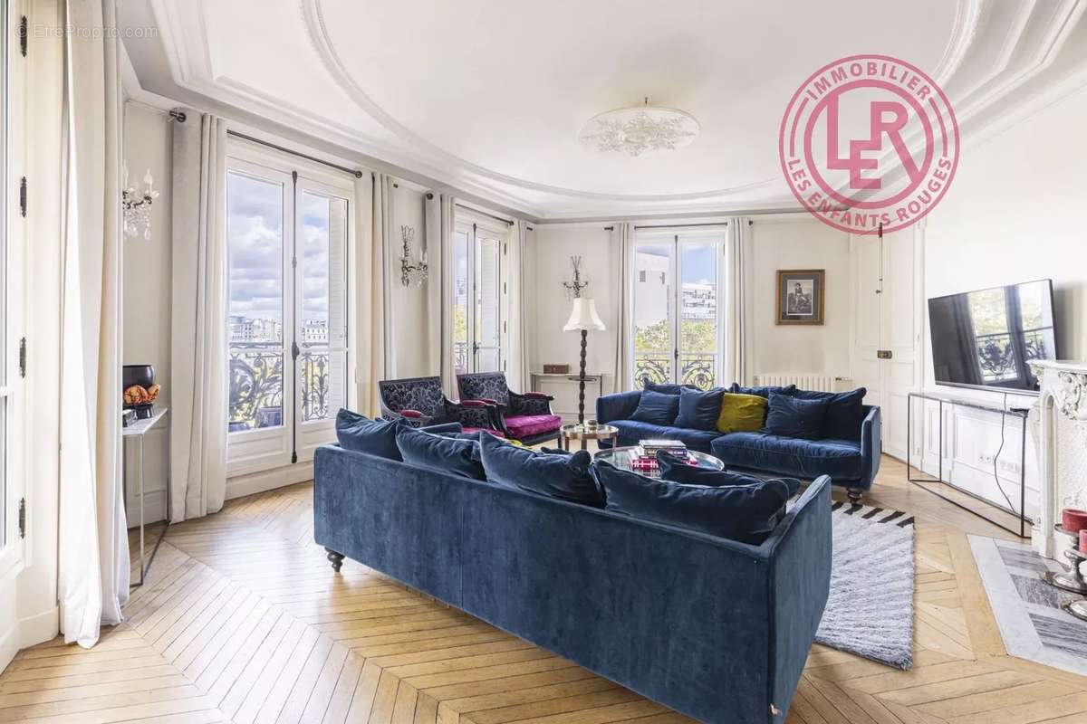 Appartement à PARIS-4E