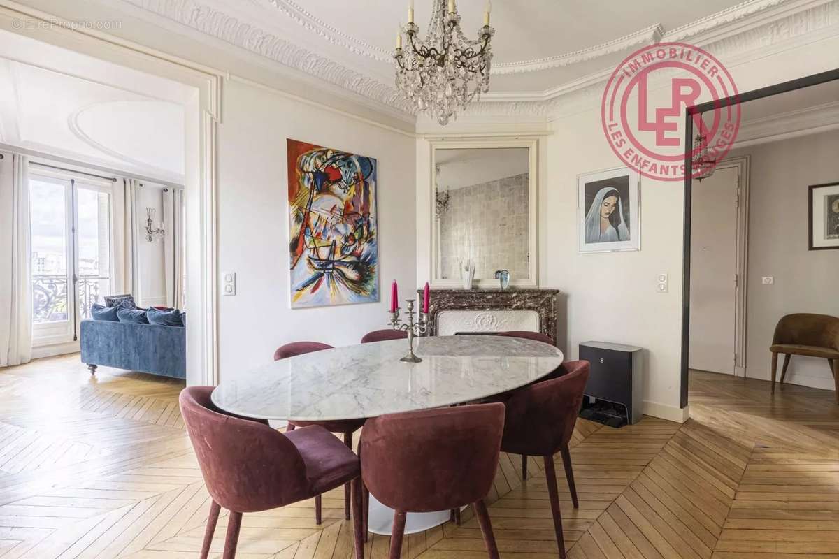 Appartement à PARIS-4E