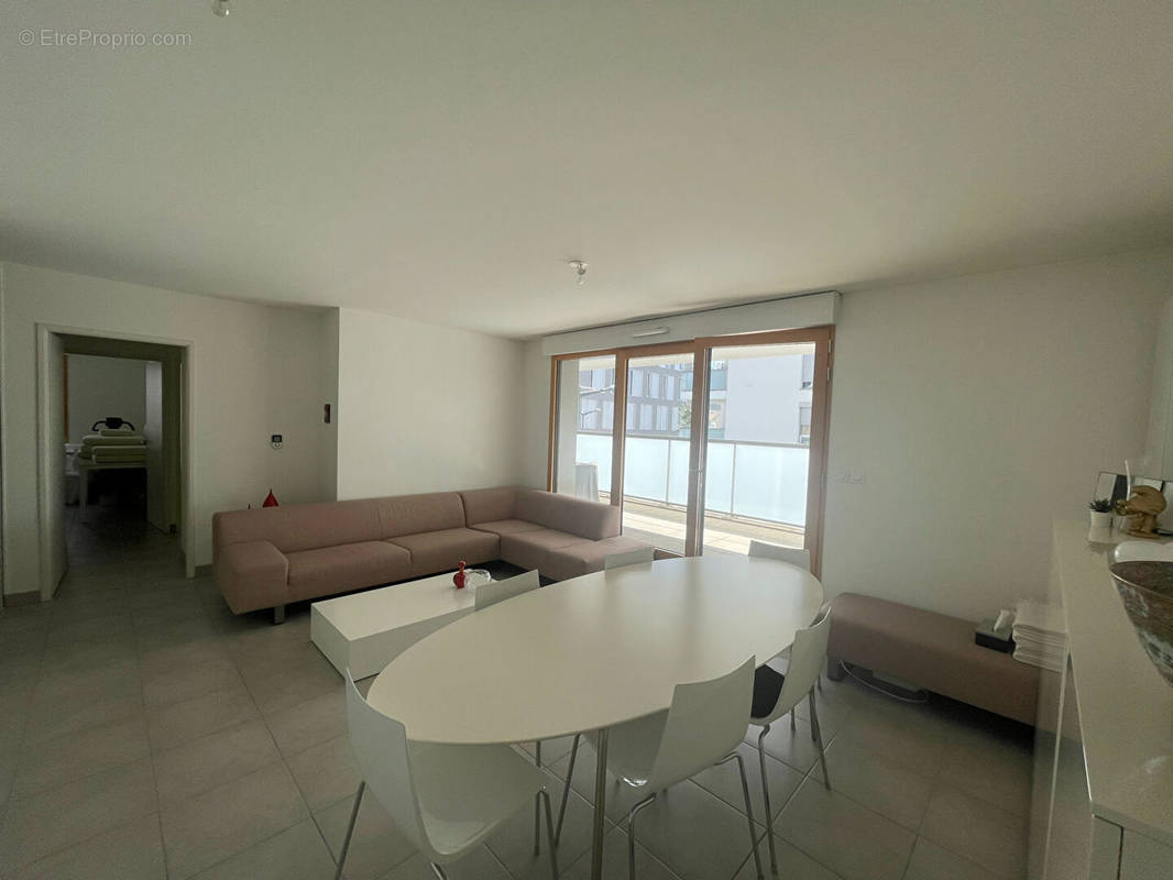 Appartement à LYON-8E