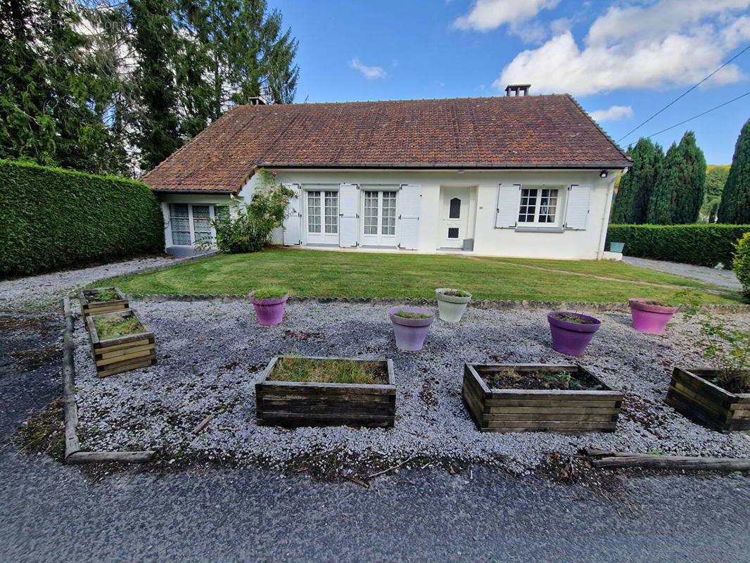 Maison à AUBIN-SAINT-VAAST