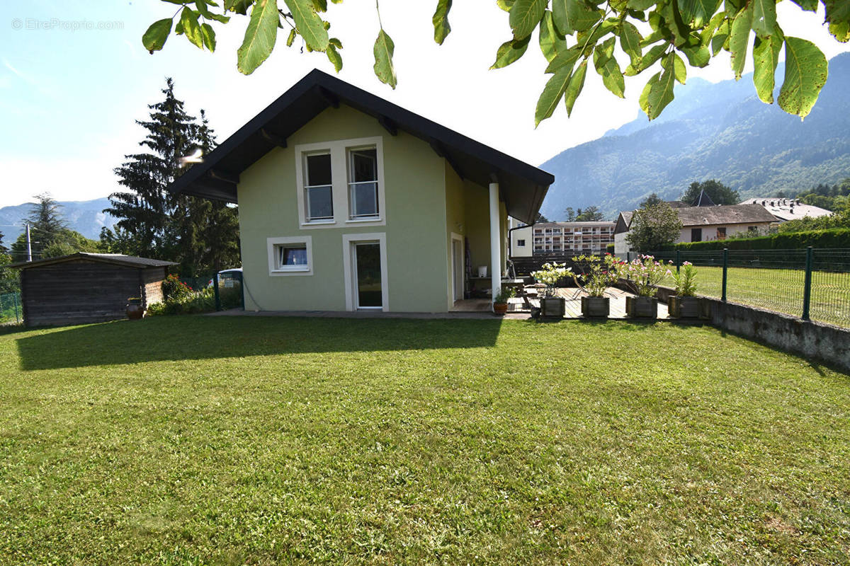 Maison à SAINT-PIERRE-EN-FAUCIGNY