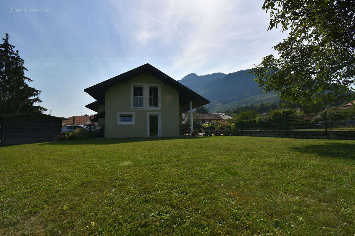 Maison à SAINT-PIERRE-EN-FAUCIGNY