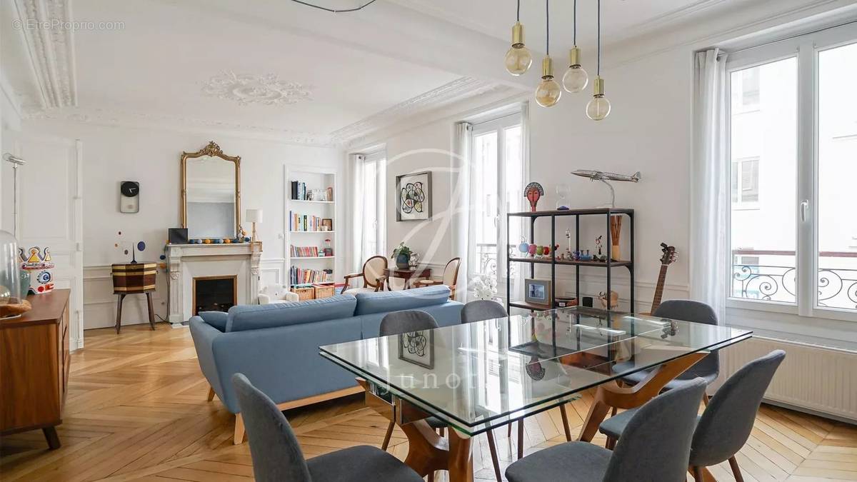 Appartement à LEVALLOIS-PERRET