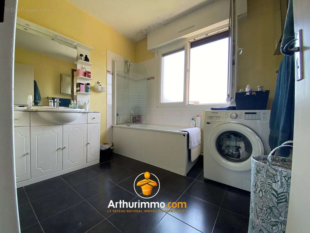 Appartement à MONTIGNY-EN-GOHELLE