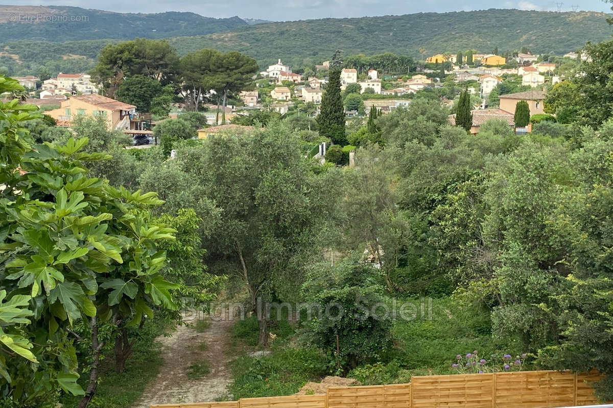 Terrain à CAGNES-SUR-MER