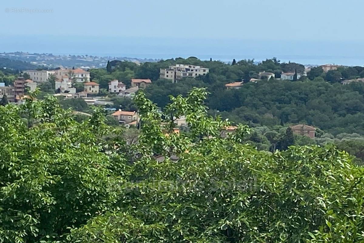 Terrain à VENCE