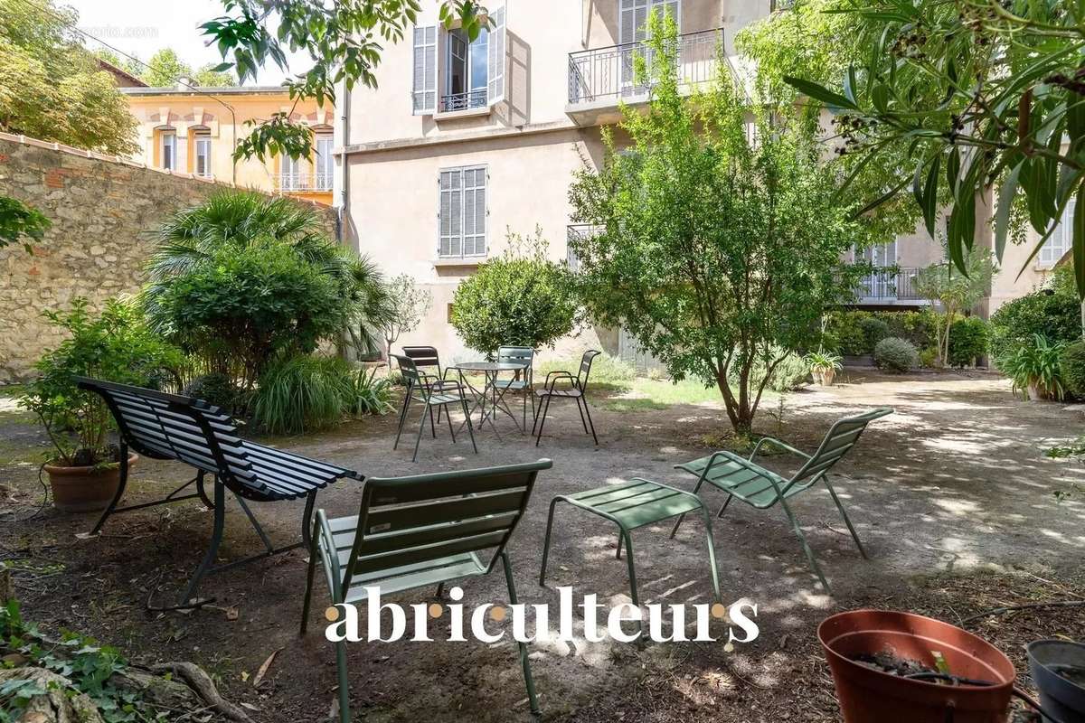 Appartement à AIX-EN-PROVENCE