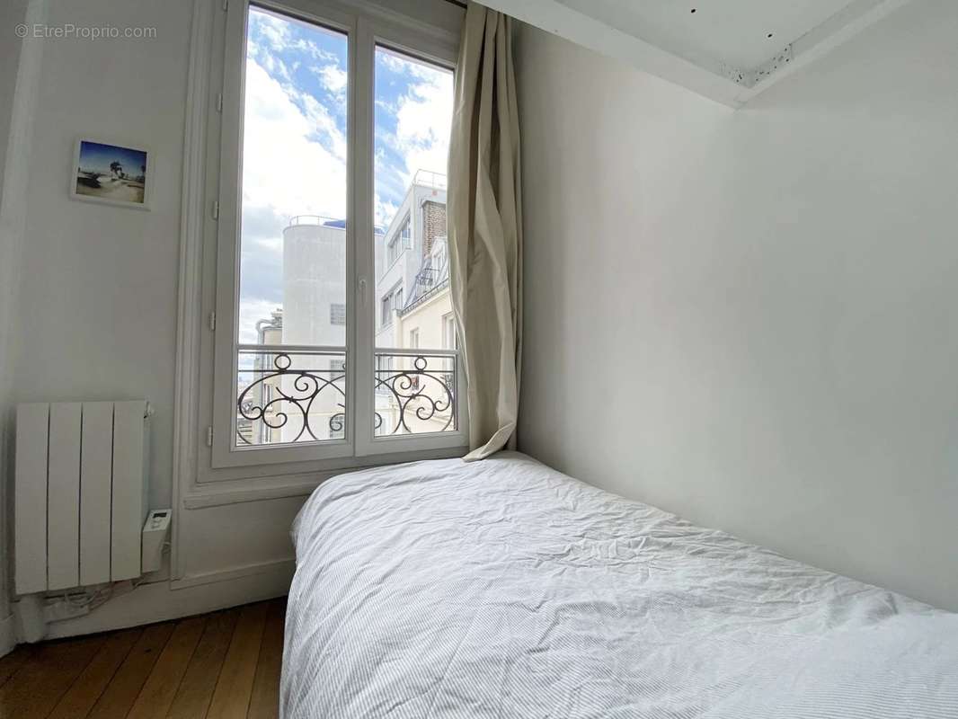 Appartement à PARIS-10E