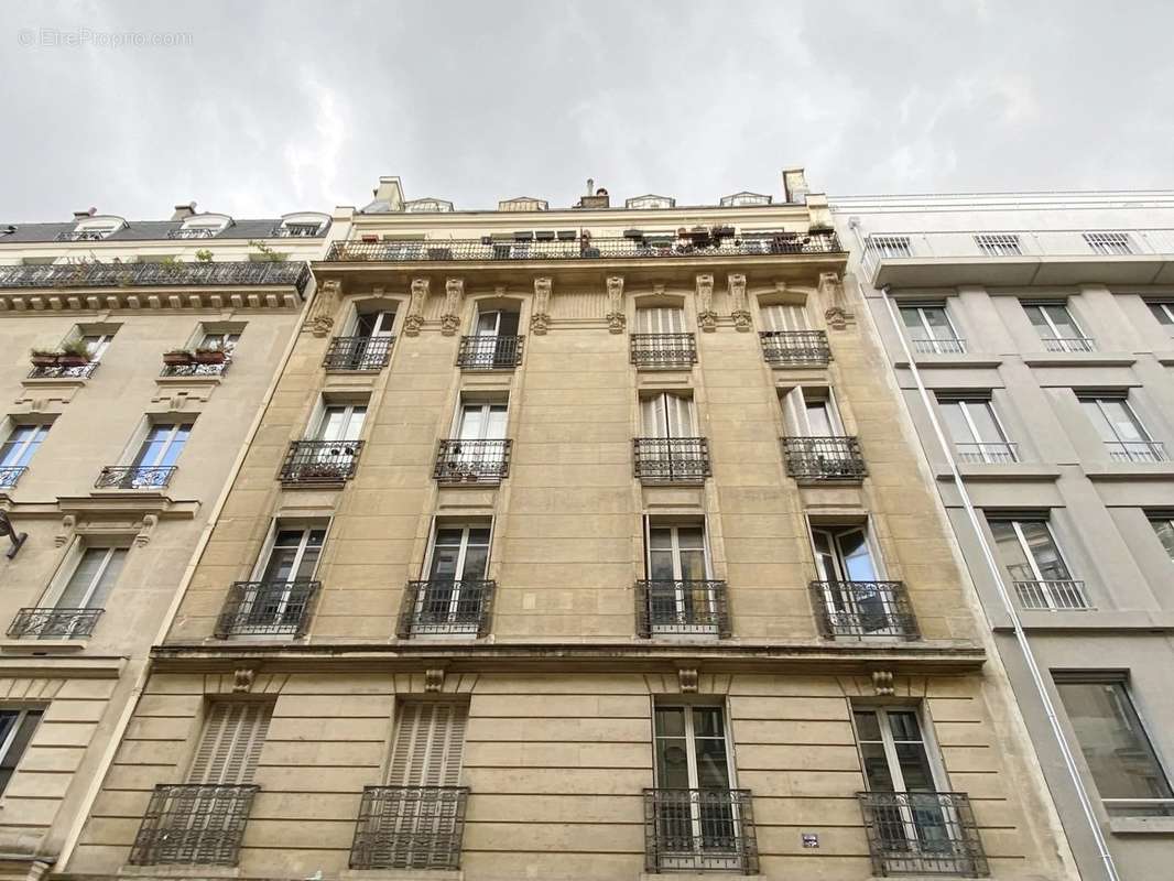 Appartement à PARIS-10E