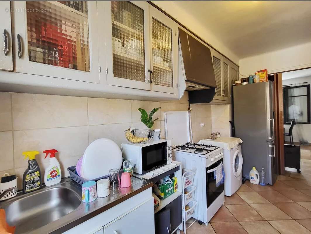 Appartement à MARSEILLE-3E