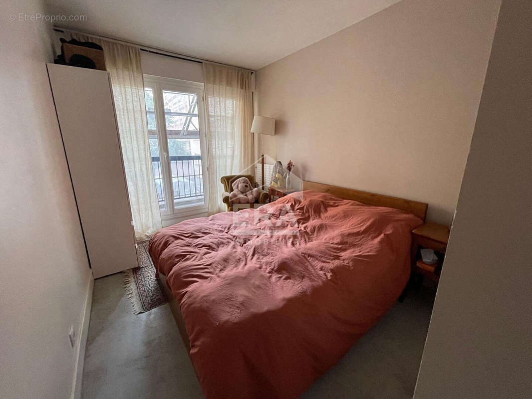 Appartement à PARIS-19E