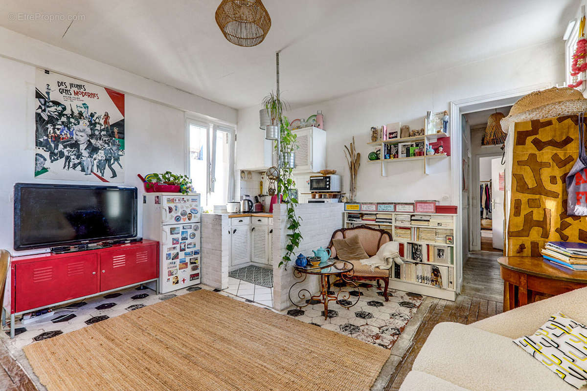 Appartement à PARIS-20E