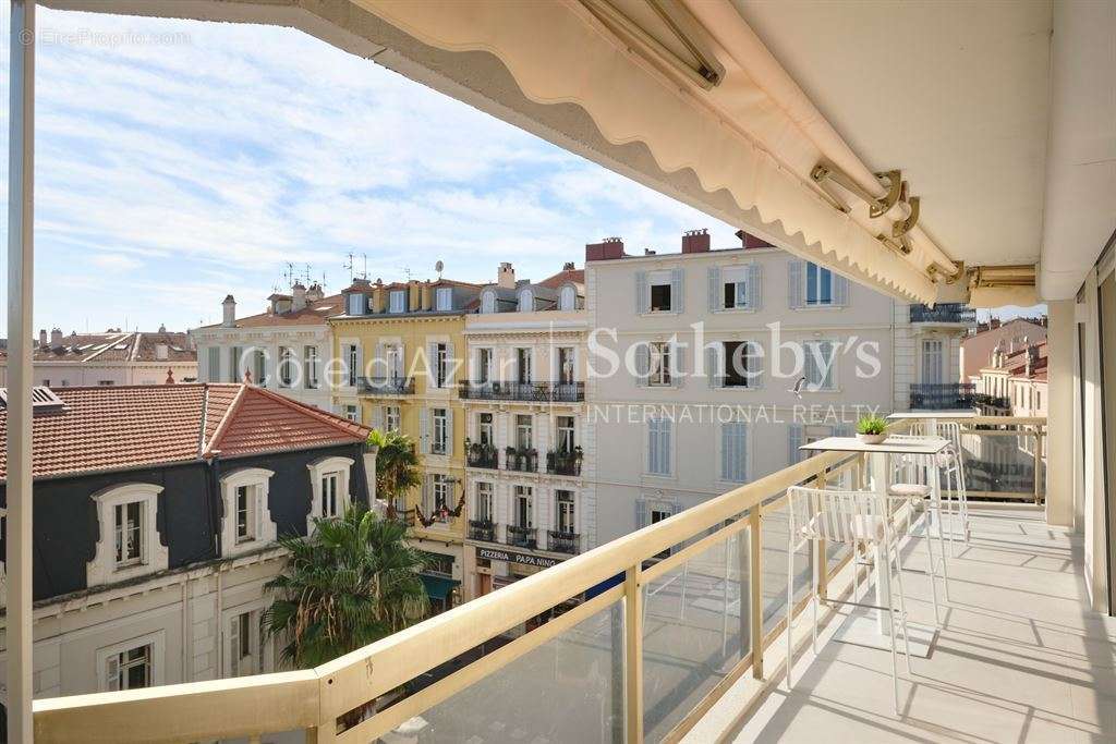 Appartement à CANNES