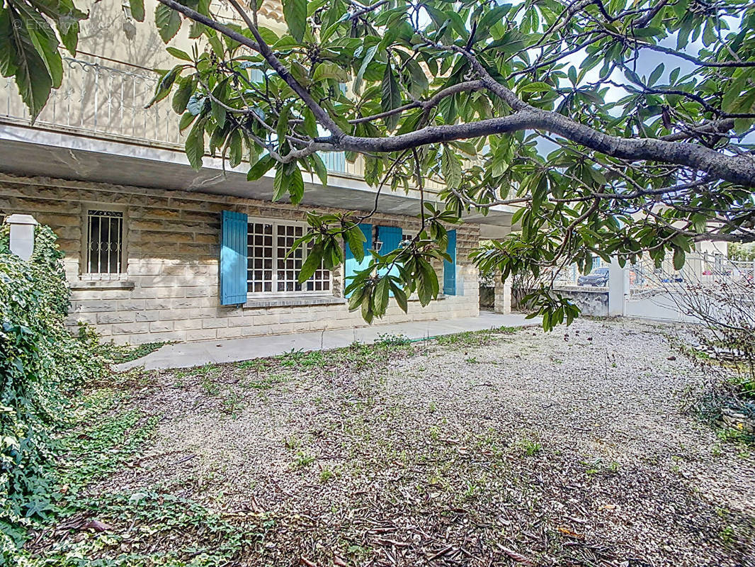 Maison à PERNES-LES-FONTAINES