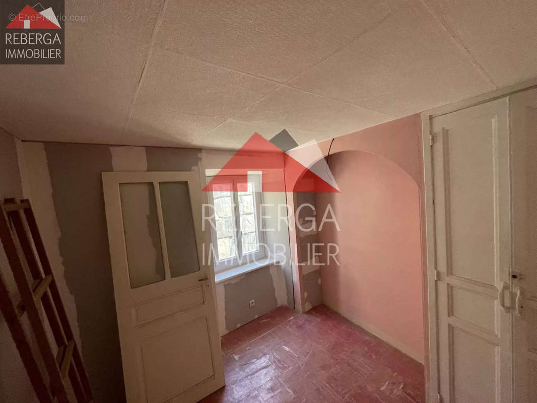 Appartement à LABASTIDE-ROUAIROUX