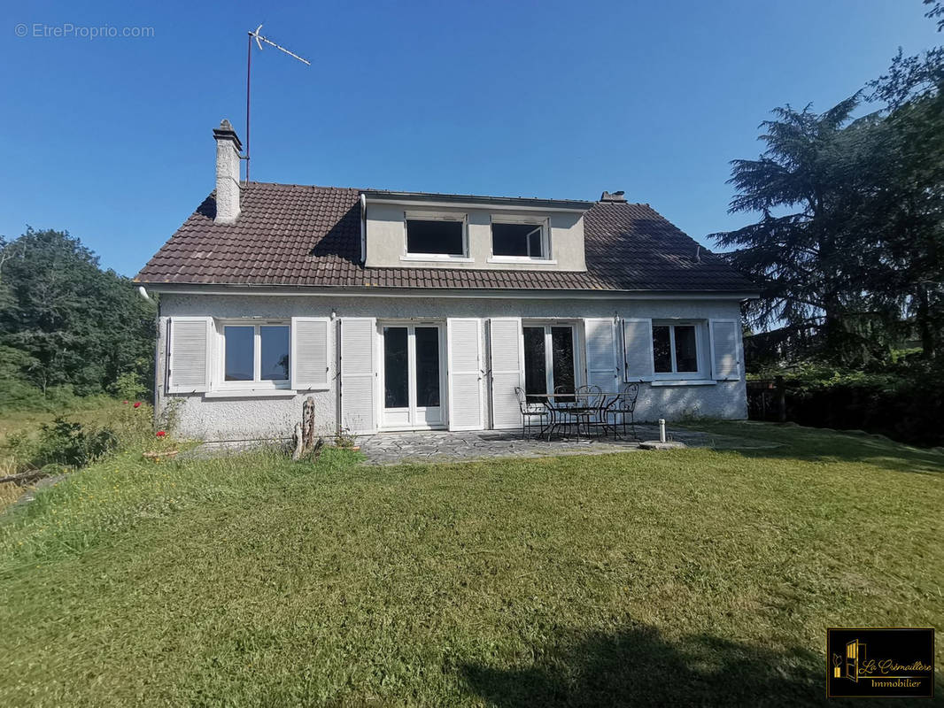 Maison à SAINT-CYR-SOUS-DOURDAN