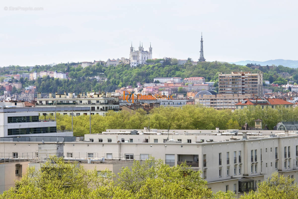 Parking à VILLEURBANNE