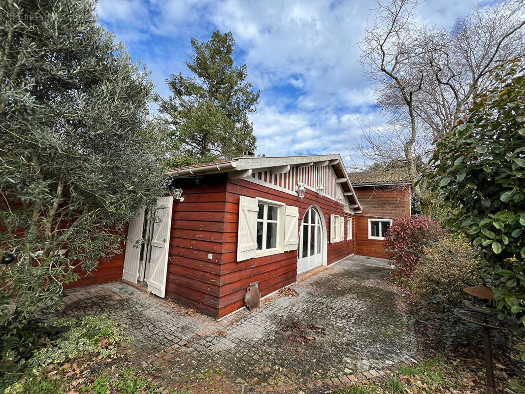 Maison à GUJAN-MESTRAS