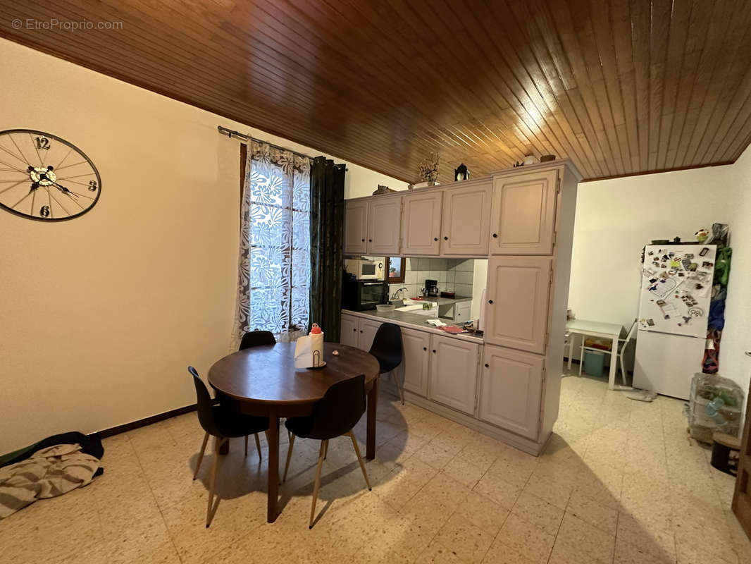 Appartement à THEZAN-LES-BEZIERS