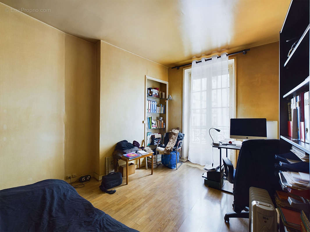 Appartement à PARIS-20E