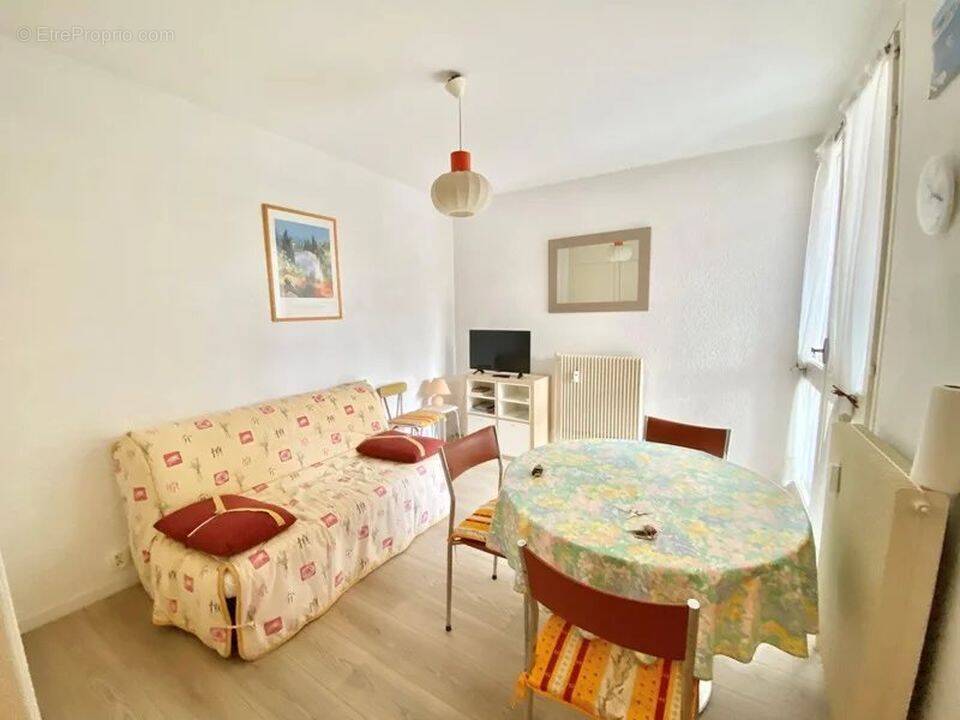 Appartement à GREOUX-LES-BAINS