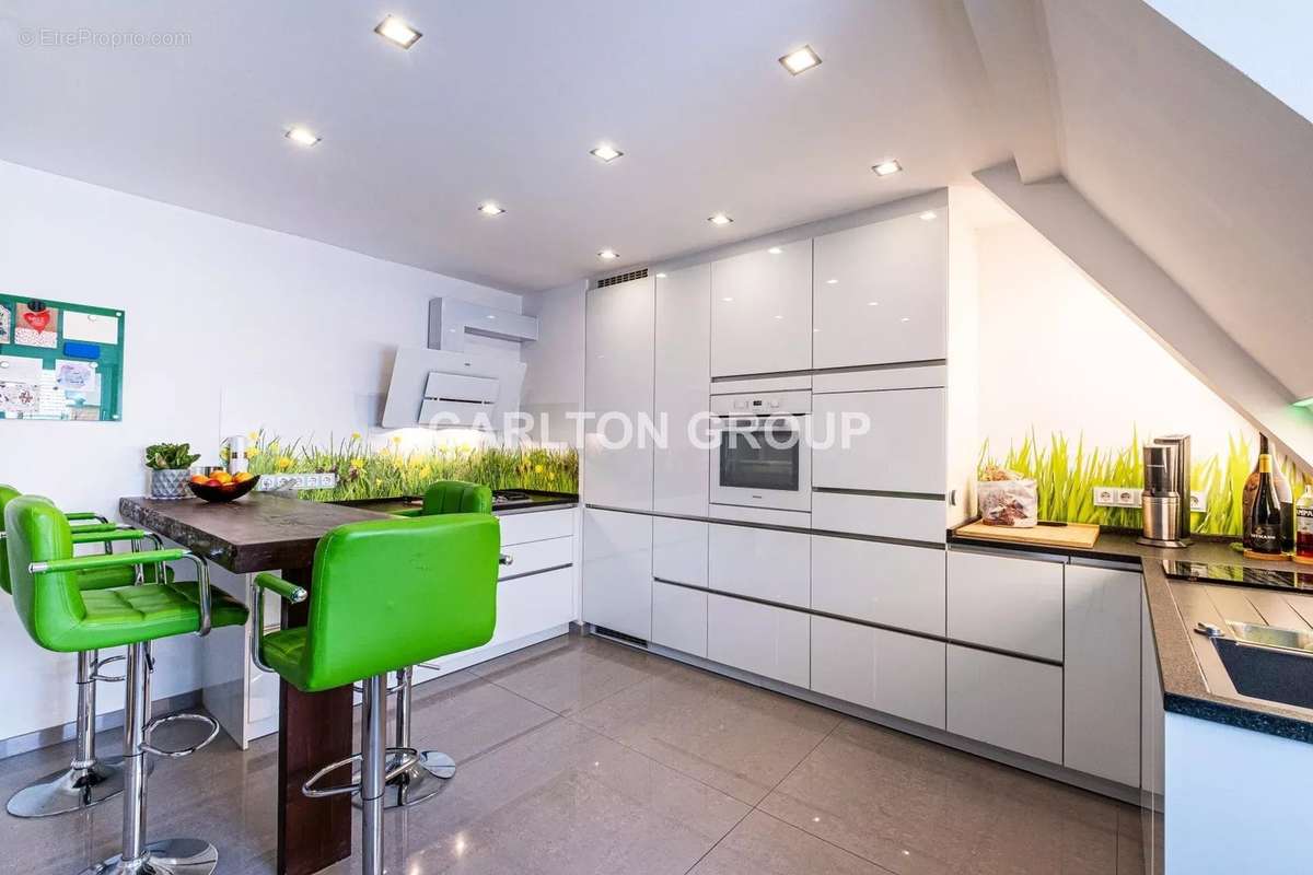 Appartement à SAINT-ETIENNE-DU-ROUVRAY