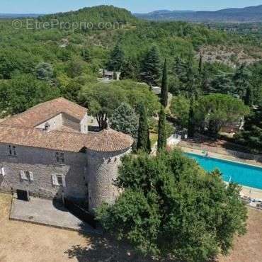 Appartement à BERRIAS-ET-CASTELJAU