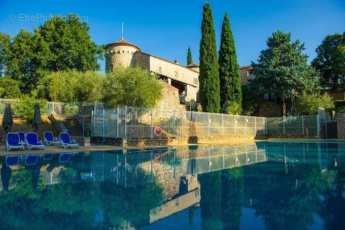 Appartement à BERRIAS-ET-CASTELJAU