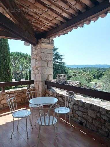 Appartement à BERRIAS-ET-CASTELJAU