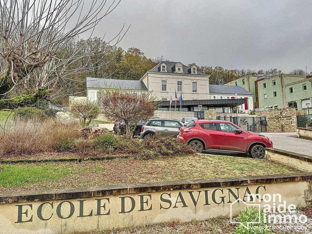 Maison à SAVIGNAC-LES-EGLISES