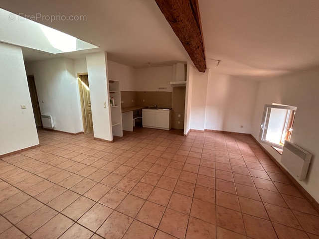 Appartement à LEZIGNAN-CORBIERES