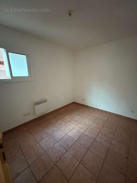 Appartement à LEZIGNAN-CORBIERES