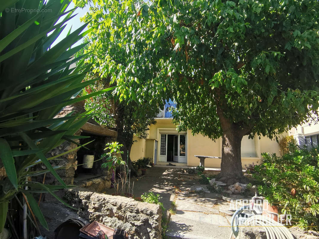 Maison à CAPESTANG