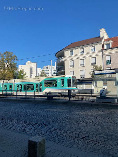 Appartement à GENNEVILLIERS