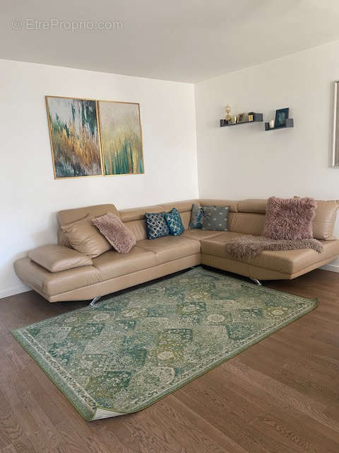 Appartement à GENNEVILLIERS