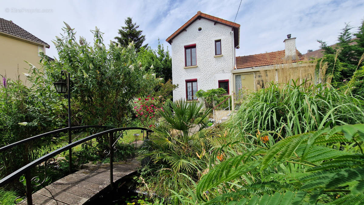 Maison à TREMBLAY-EN-FRANCE