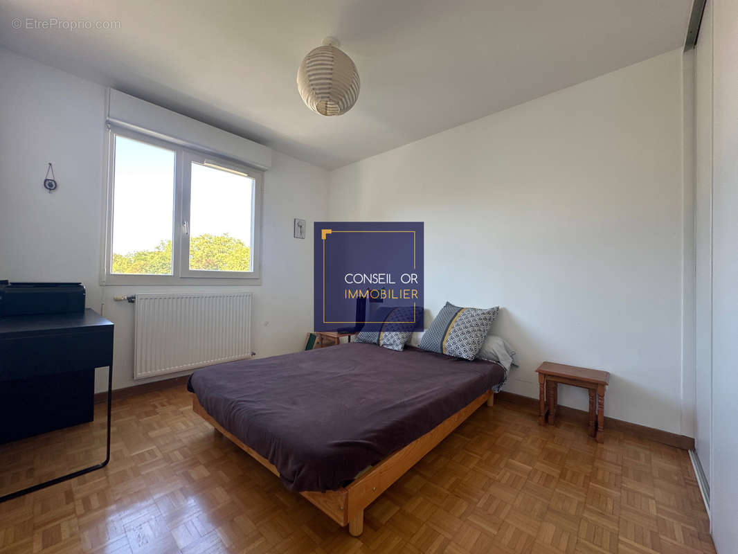 Appartement à SAINT-GENIS-LAVAL