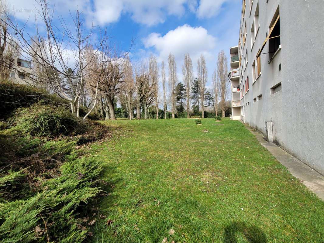 Appartement à SARCELLES