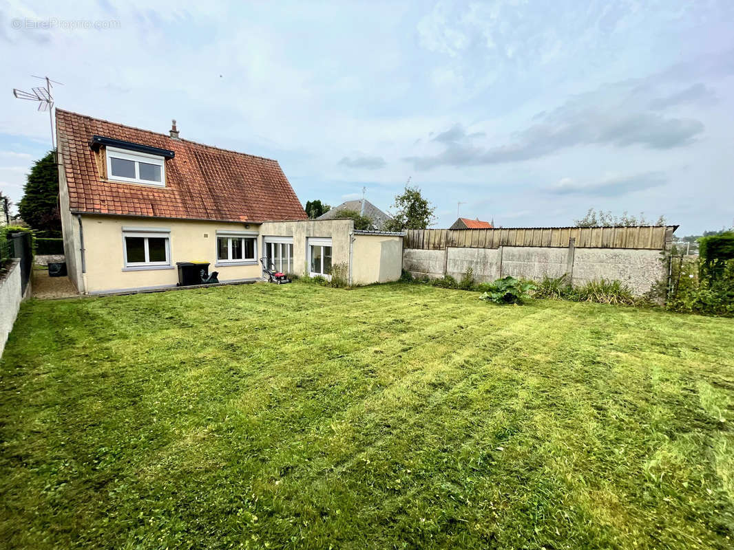 Maison à LE NOUVION-EN-THIERACHE