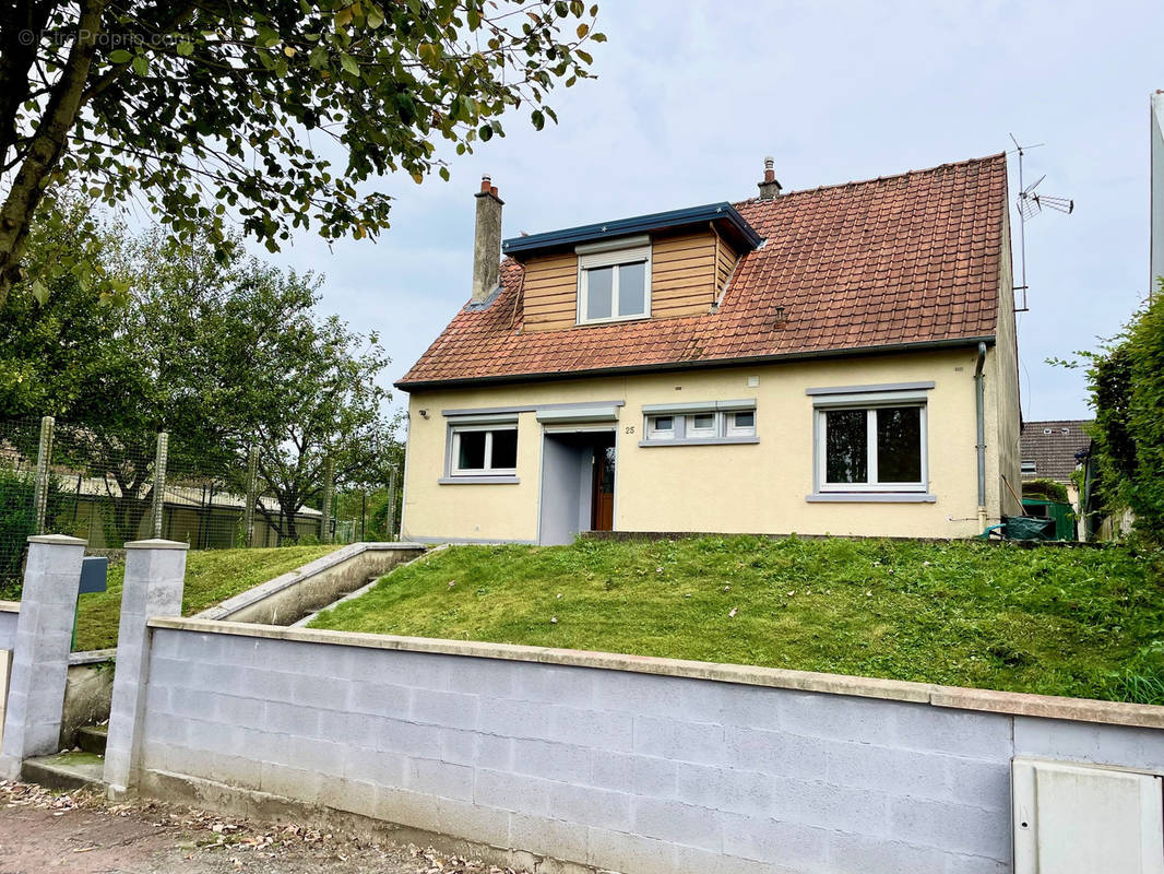 Maison à LE NOUVION-EN-THIERACHE